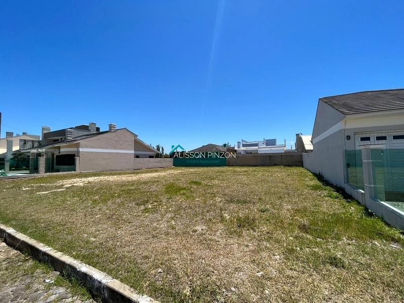 Terreno a 200m da praia.: 4ª foto da galeria de imagens do imóvel
