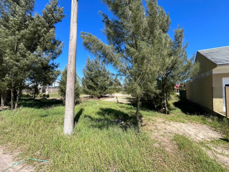 Terreno 400m da praia em excelente localização.: 1ª foto da galeria de imagens do imóvel