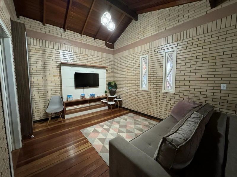 CASA COM PISCINA A 350M DA PRAIA: 13ª foto da galeria de imagens do imóvel