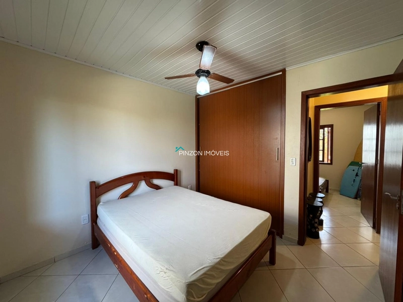 CASA COM PISCINA.: 5ª foto da galeria de imagens do imóvel