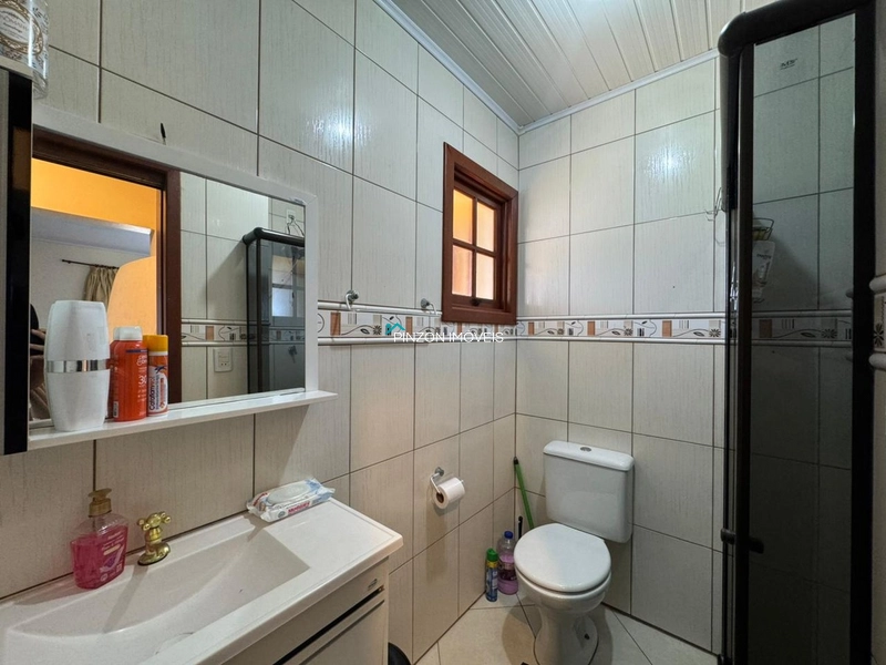 CASA COM PISCINA.: 11ª foto da galeria de imagens do imóvel