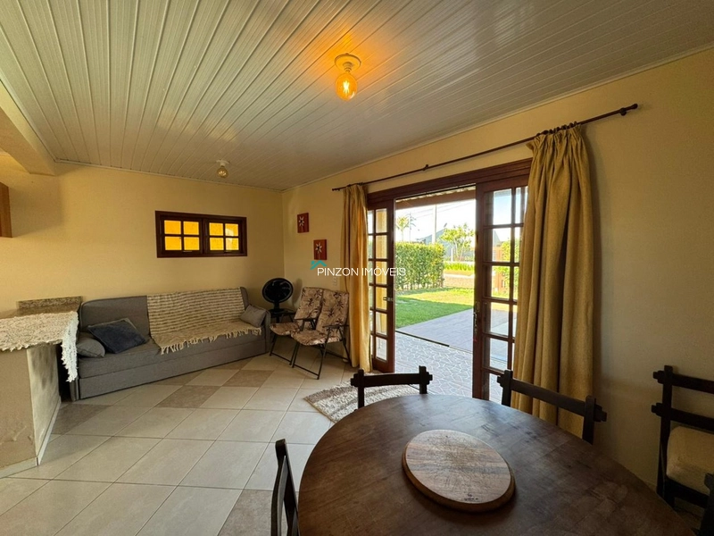 CASA COM PISCINA.: 14ª foto da galeria de imagens do imóvel
