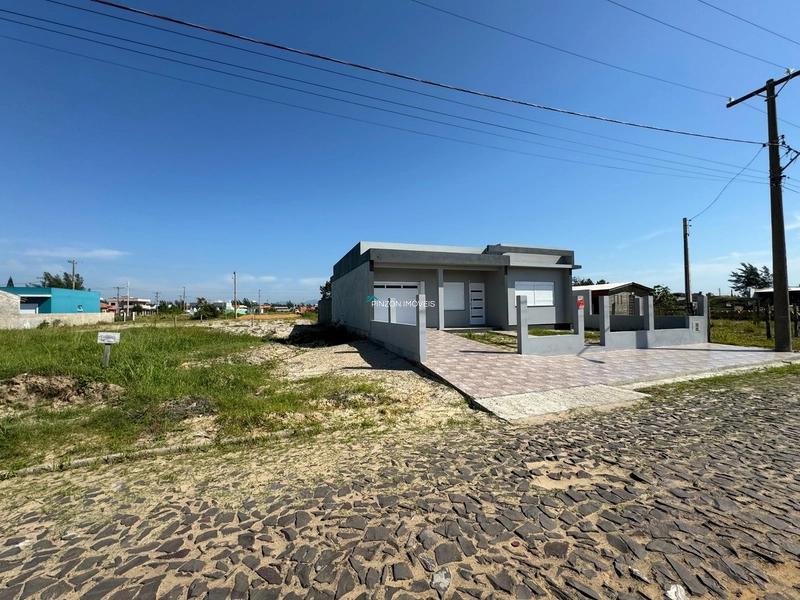 Terreno a 650m da praia em ótima localização.: 3ª foto da galeria de imagens do imóvel