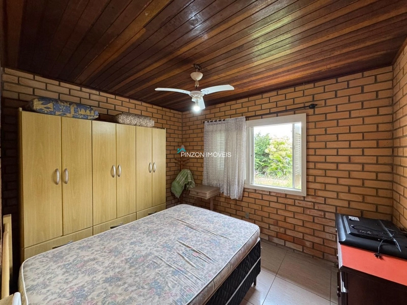 CASA A 50M DA PRAIA EM ATLÂNTIDA SUL: 12ª foto da galeria de imagens do imóvel