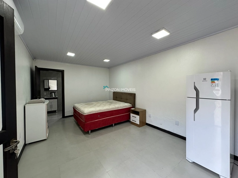 EXCELENTE CASA COM PISCINA A UMA QUADRA DO MAR: 14ª foto da galeria de imagens do imóvel