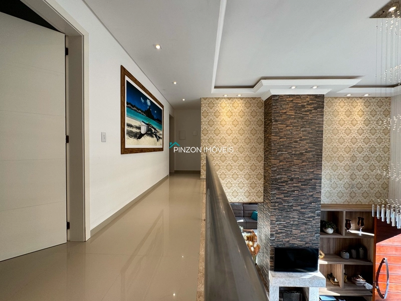 CASA DE ALTO PADRÃO A TRÊS QUADRAS DA PRAIA: 19ª foto da galeria de imagens do imóvel