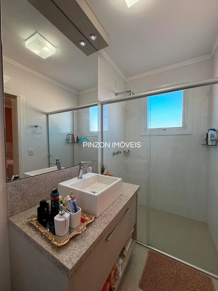 CASA DE ALTO PADRÃO A TRÊS QUADRAS DA PRAIA: 25ª foto da galeria de imagens do imóvel