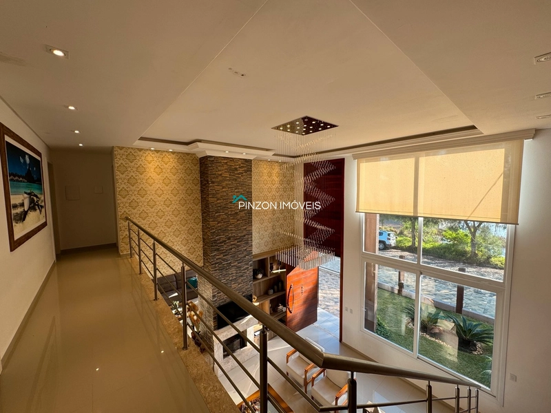 CASA DE ALTO PADRÃO A TRÊS QUADRAS DA PRAIA: 18ª foto da galeria de imagens do imóvel