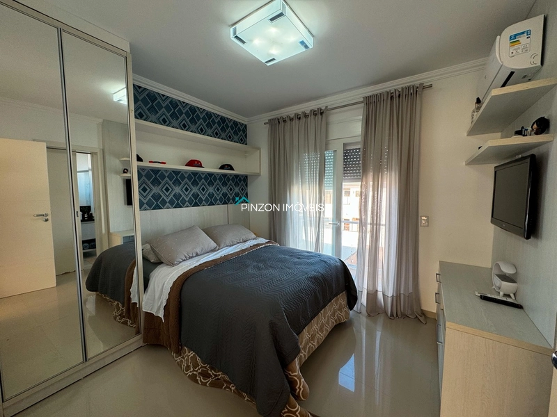CASA DE ALTO PADRÃO A TRÊS QUADRAS DA PRAIA: 20ª foto da galeria de imagens do imóvel