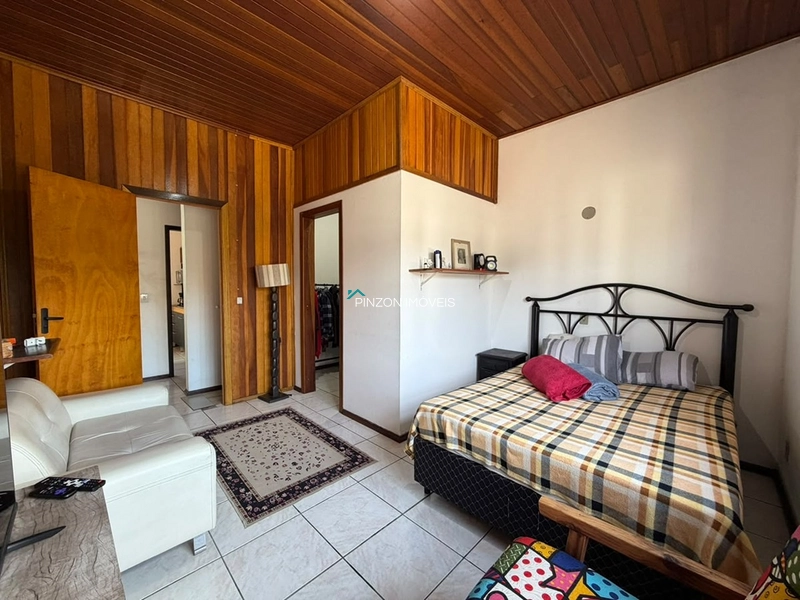 CASA EM AVENIDA PRÓXIMA AO CENTRINHO: 13ª foto da galeria de imagens do imóvel
