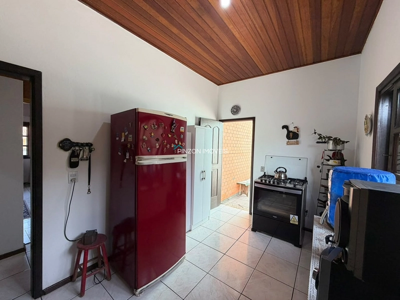 CASA EM AVENIDA PRÓXIMA AO CENTRINHO: 16ª foto da galeria de imagens do imóvel