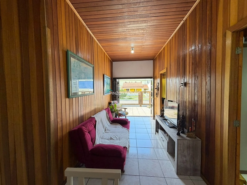 CASA EM AVENIDA PRÓXIMA AO CENTRINHO: 6ª foto da galeria de imagens do imóvel