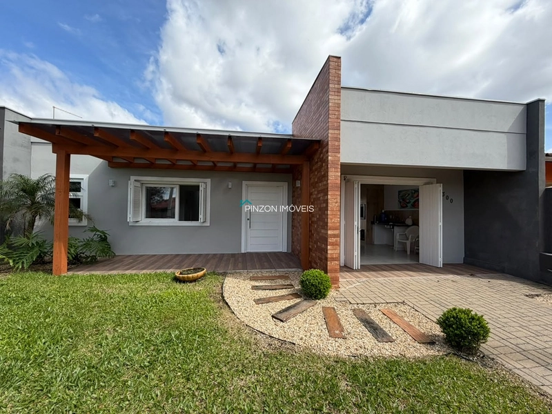 CASA EM LAJE A 200 METROS DO MAR: 2ª foto da galeria de imagens do imóvel