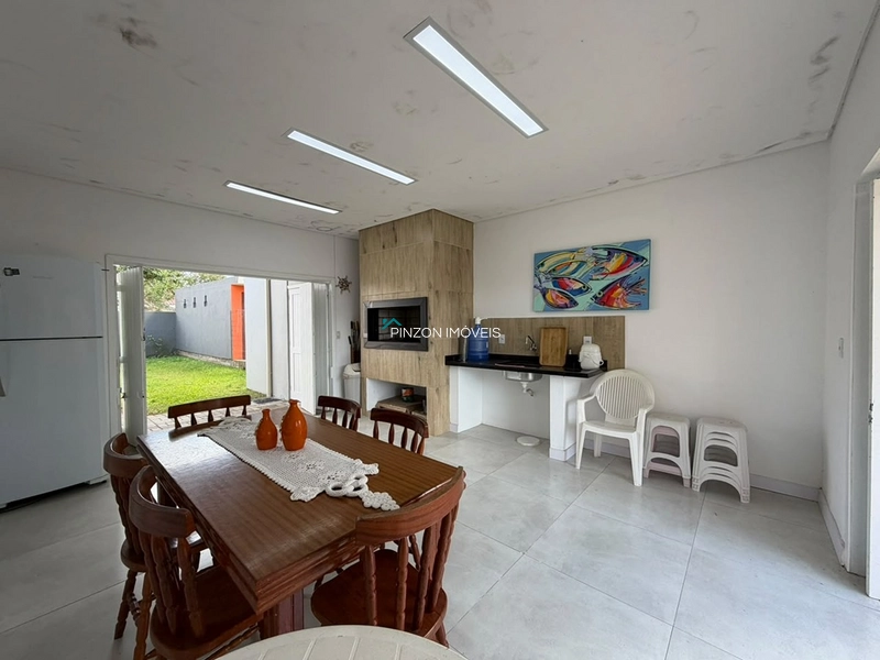 CASA EM LAJE A 200 METROS DO MAR: 5ª foto da galeria de imagens do imóvel