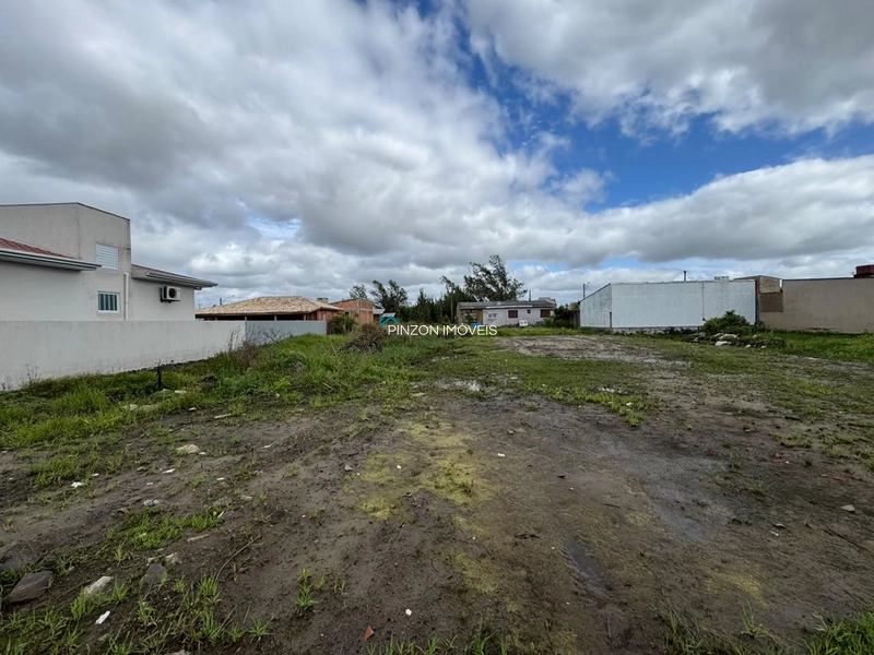 TERRENO À VENDA EM ATLÂNTIDA SUL: 2ª foto da galeria de imagens do imóvel