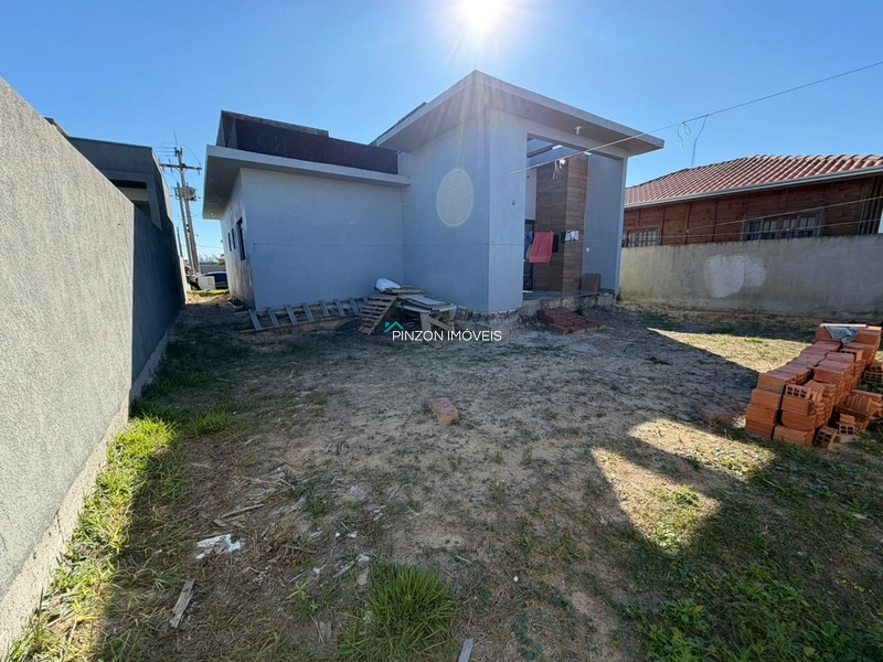 Casa nova localizada em região de moradores: 1ª foto da galeria de imagens do imóvel