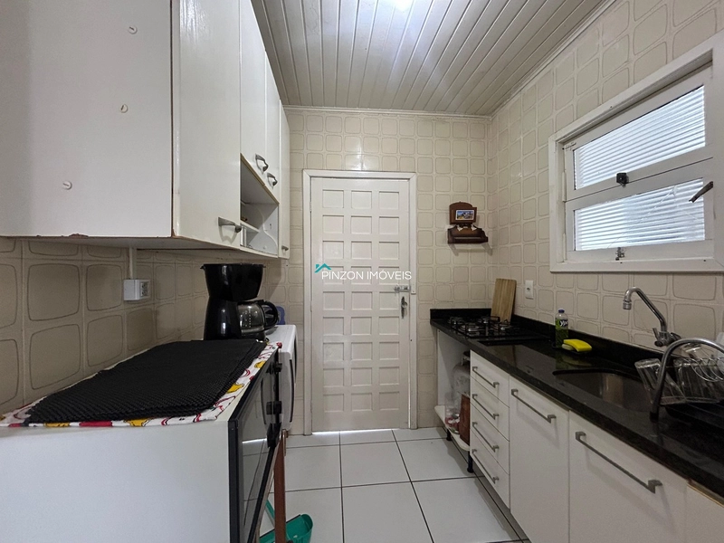 CASA NA AVENIDA: 6ª foto da galeria de imagens do imóvel