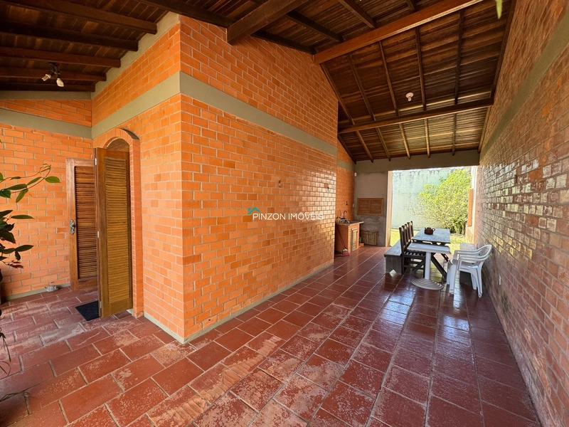 CASA PRÓXIMO AO CENTRO: 5ª foto da galeria de imagens do imóvel