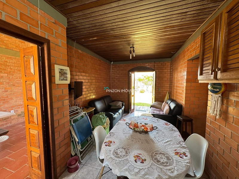 CASA PRÓXIMO AO CENTRO: 12ª foto da galeria de imagens do imóvel