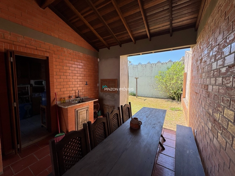 CASA PRÓXIMO AO CENTRO: 6ª foto da galeria de imagens do imóvel