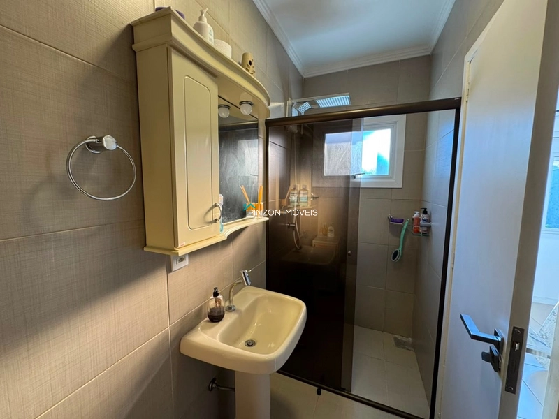 CASA A 50 METROS DA PRAIA: 9ª foto da galeria de imagens do imóvel