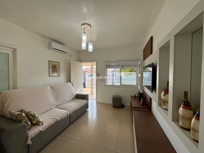 CASA A 50 METROS DA PRAIA: 5ª foto da galeria de imagens do imóvel