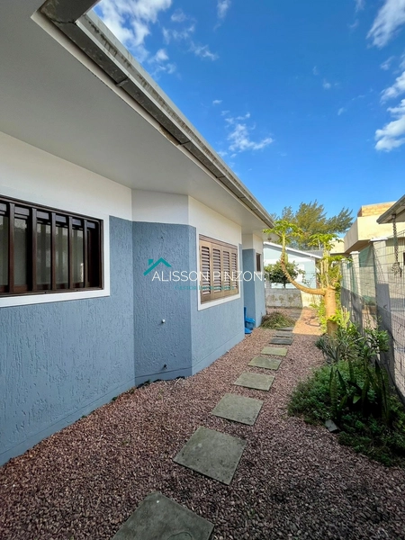 CASA COM PISCINA A 100M DA PRAIA.: 10ª foto da galeria de imagens do imóvel