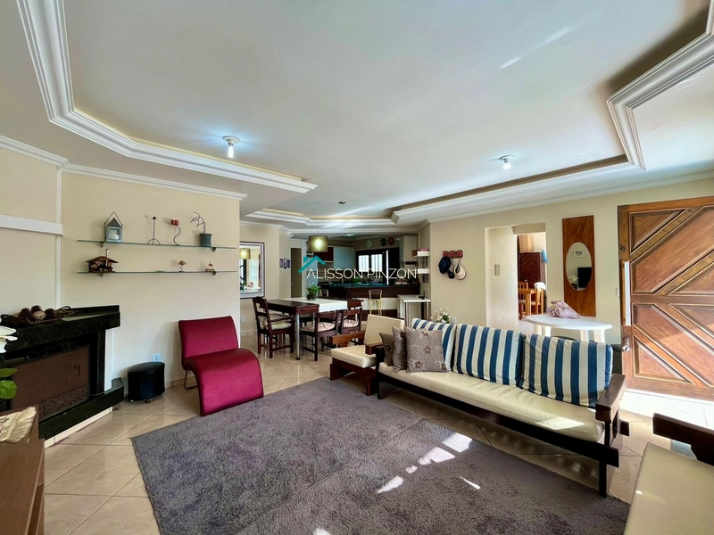 CASA COM PISCINA A 100M DA PRAIA.: 6ª foto da galeria de imagens do imóvel