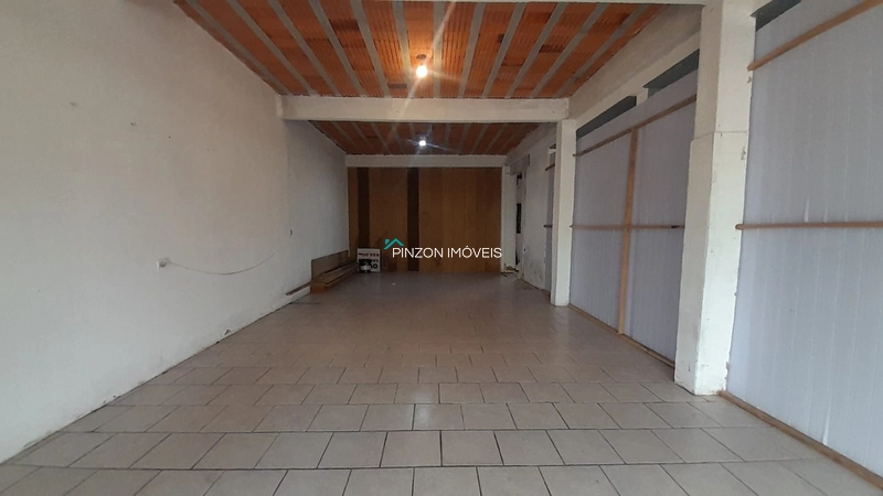 SOBRADO RESIDENCIAL E COMERCIAL EM LOCALIZAÇÃO ESTRATÉGICA NO LITORAL!: 6ª foto da galeria de imagens do imóvel