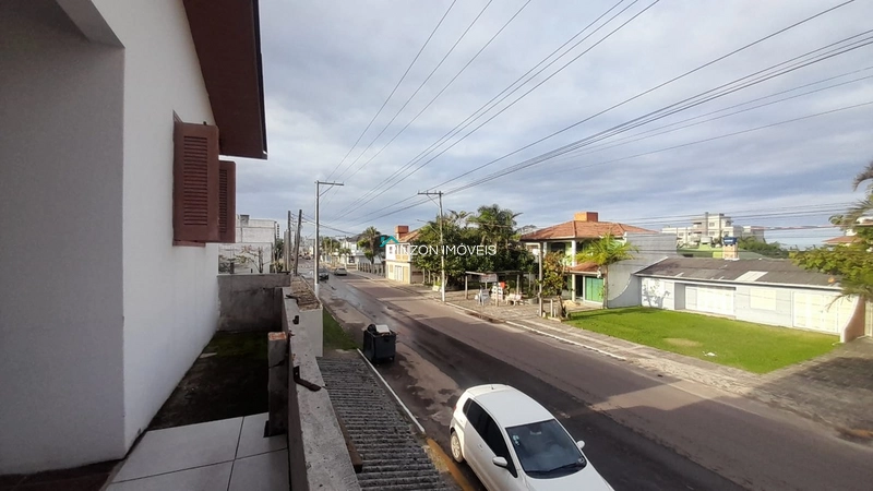 SOBRADO RESIDENCIAL E COMERCIAL EM LOCALIZAÇÃO ESTRATÉGICA NO LITORAL!: 4ª foto da galeria de imagens do imóvel