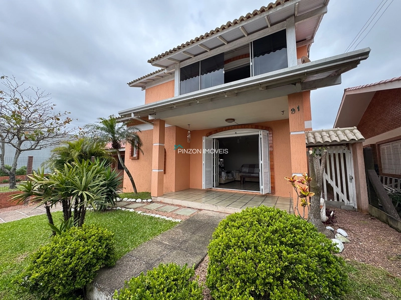 SOBRADO PRÓXIMO DA PRAIA COM 04 DORMITÓRIOS E ANEXO GOURMET EM XANGRI-LÁ – ORIENTAÇÃO CARDEAL LESTE: 3ª foto da galeria de imagens do imóvel