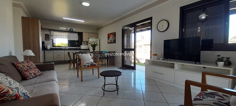 CASA NOVA, MOBILIADA E EM TERRENO DUPLO: 21ª foto da galeria de imagens do imóvel