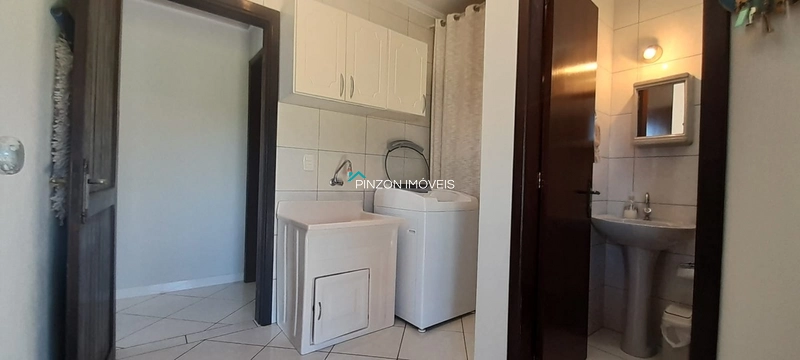 CASA NOVA, MOBILIADA E EM TERRENO DUPLO: 29ª foto da galeria de imagens do imóvel