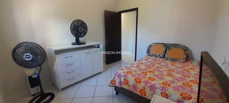 CASA NOVA, MOBILIADA E EM TERRENO DUPLO: 28ª foto da galeria de imagens do imóvel
