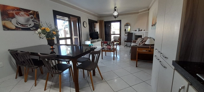 CASA NOVA, MOBILIADA E EM TERRENO DUPLO: 20ª foto da galeria de imagens do imóvel