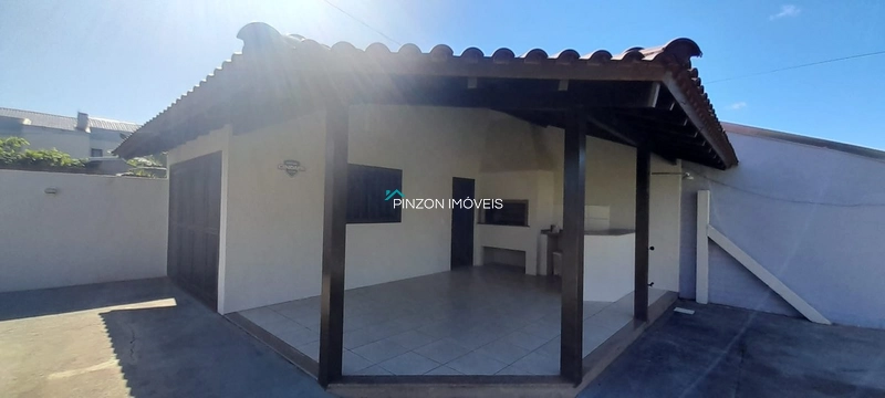 CASA NOVA, MOBILIADA E EM TERRENO DUPLO: 10ª foto da galeria de imagens do imóvel