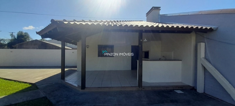 CASA NOVA, MOBILIADA E EM TERRENO DUPLO: 12ª foto da galeria de imagens do imóvel