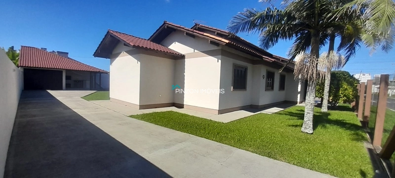 CASA NOVA, MOBILIADA E EM TERRENO DUPLO: 16ª foto da galeria de imagens do imóvel