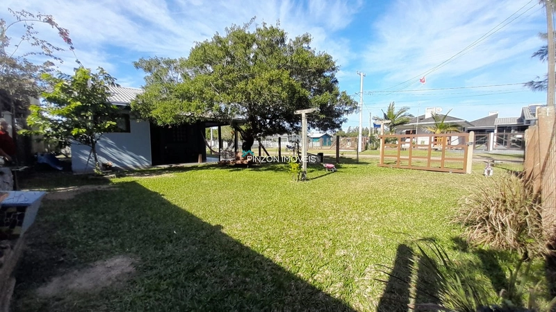Casa de Esquina a Apenas 200 Metros do Mar no Lado Norte de Arroio do: 4ª foto da galeria de imagens do imóvel