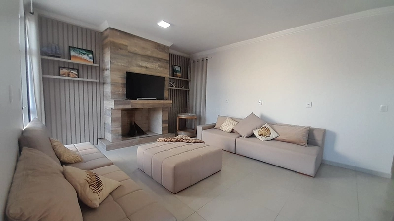 Casa de Alto Padrão a Apenas 1 Minuto da Praia em Arroio do Sal: 8ª foto da galeria de imagens do imóvel