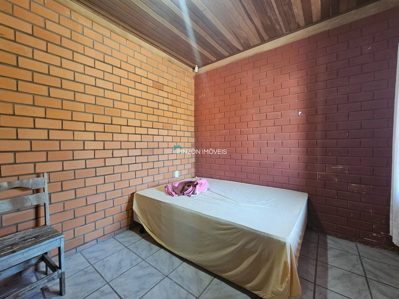 SUA CASA DE VERANEIO A APENAS 100 METROS DO MAR: 16ª foto da galeria de imagens do imóvel