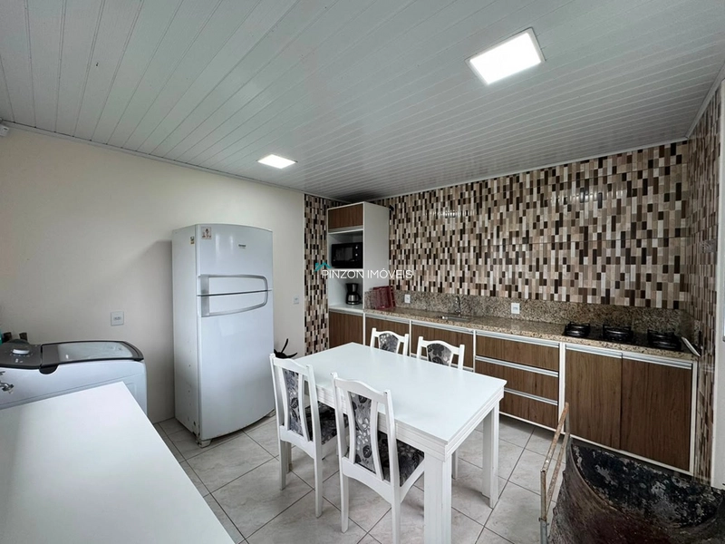 CASA EM AVENIDA: 8ª foto da galeria de imagens do imóvel