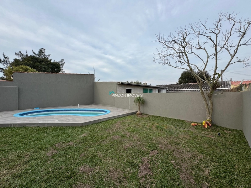 CASA COM PISCINA EM ATLÂNTIDA SUL: 5ª foto da galeria de imagens do imóvel