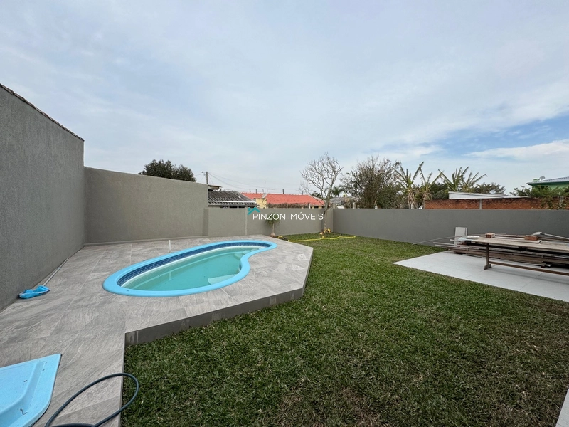 CASA COM PISCINA EM ATLÂNTIDA SUL: 24ª foto da galeria de imagens do imóvel