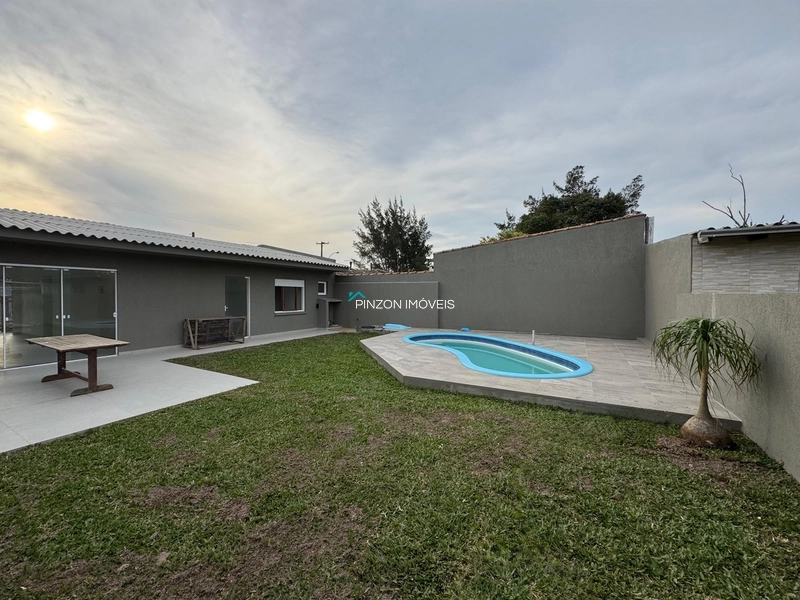 CASA COM PISCINA EM ATLÂNTIDA SUL: 23ª foto da galeria de imagens do imóvel