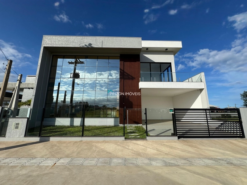 SOBRADO DE LUXO A APENAS 150 METROS DO MAR EM ARROIO DO SAL!: 1ª foto da galeria de imagens do imóvel