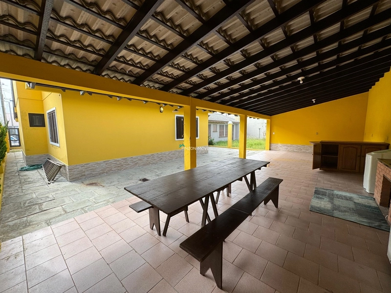 CASA A 50M DA PRAIA: 8ª foto da galeria de imagens do imóvel