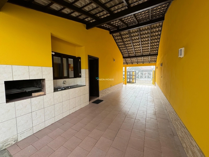 CASA A 50M DA PRAIA: 5ª foto da galeria de imagens do imóvel