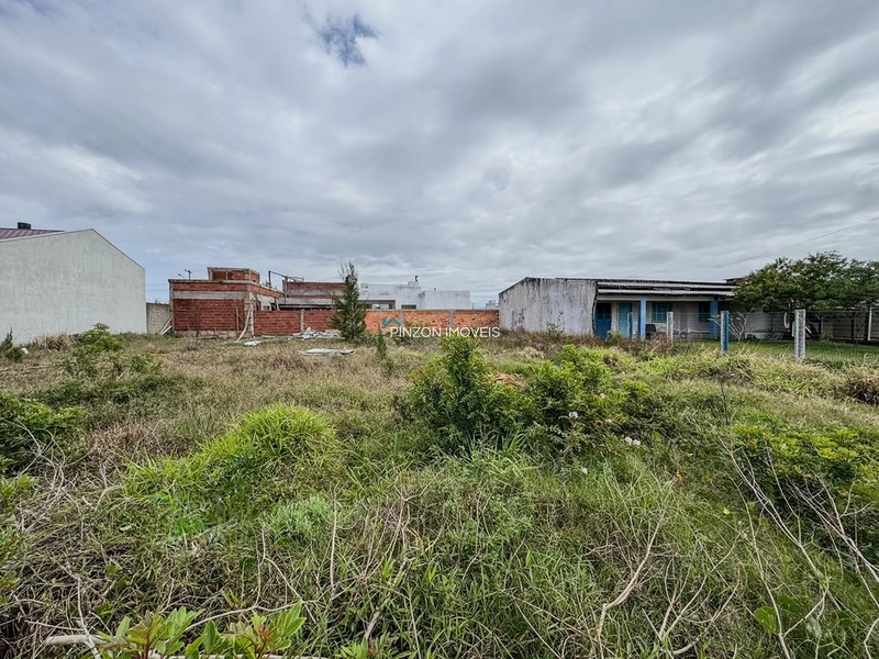 Terreno a 450m da praia – Orientação Leste: 2ª foto da galeria de imagens do imóvel