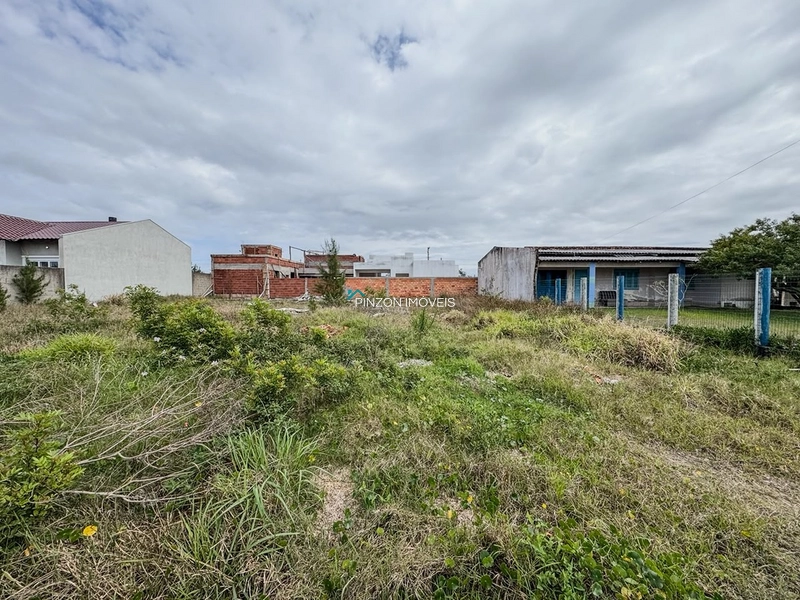 Terreno a 450m da praia – Orientação Leste: 3ª foto da galeria de imagens do imóvel